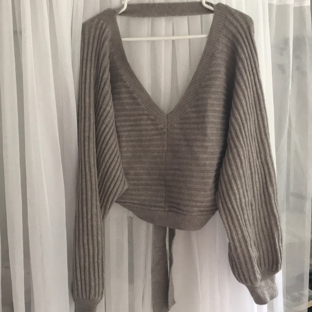 Open back cropped sweater